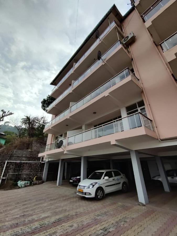 Kasauli Edge Apt With Balcony Екстериор снимка