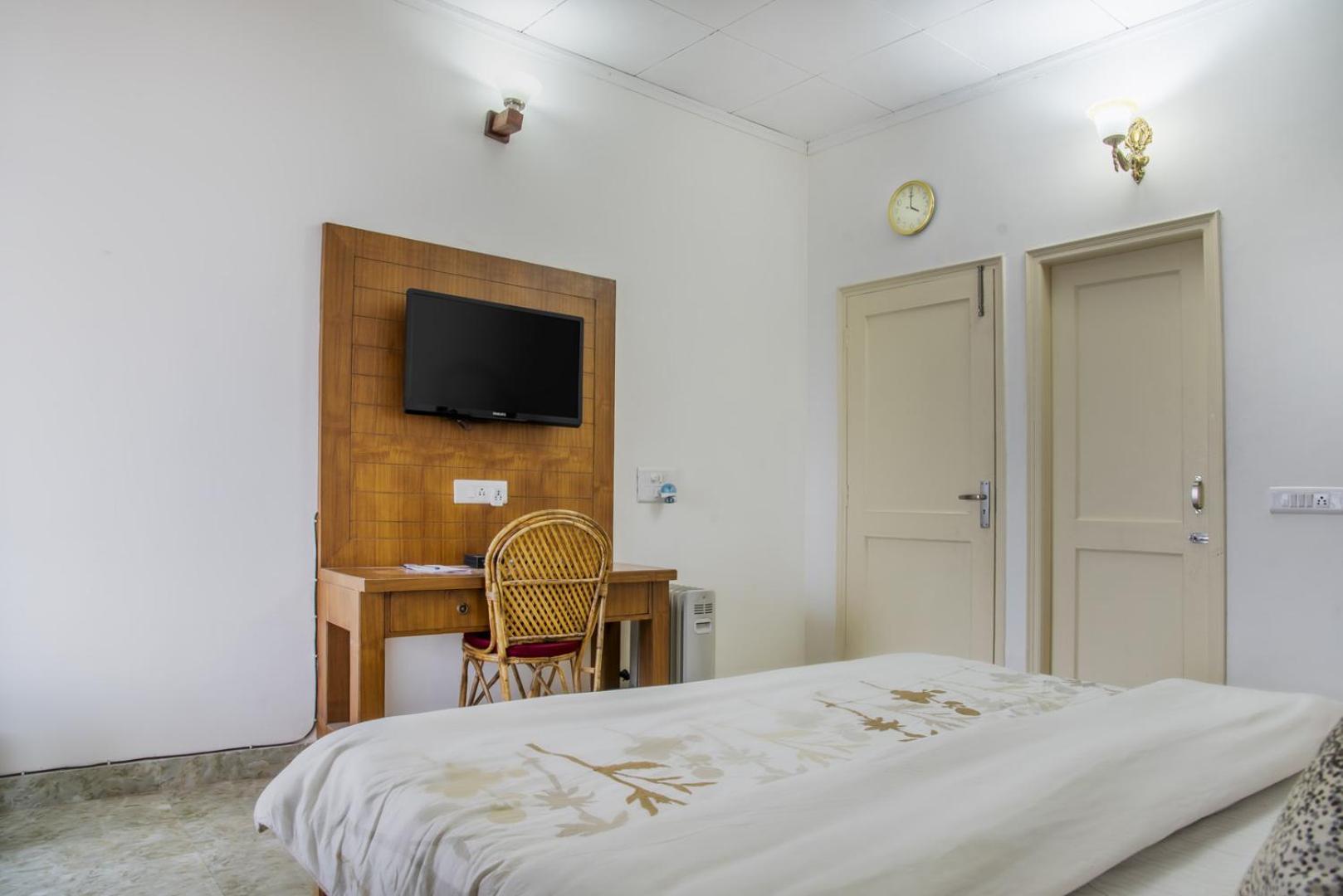 Kasauli Edge Apt With Balcony Екстериор снимка