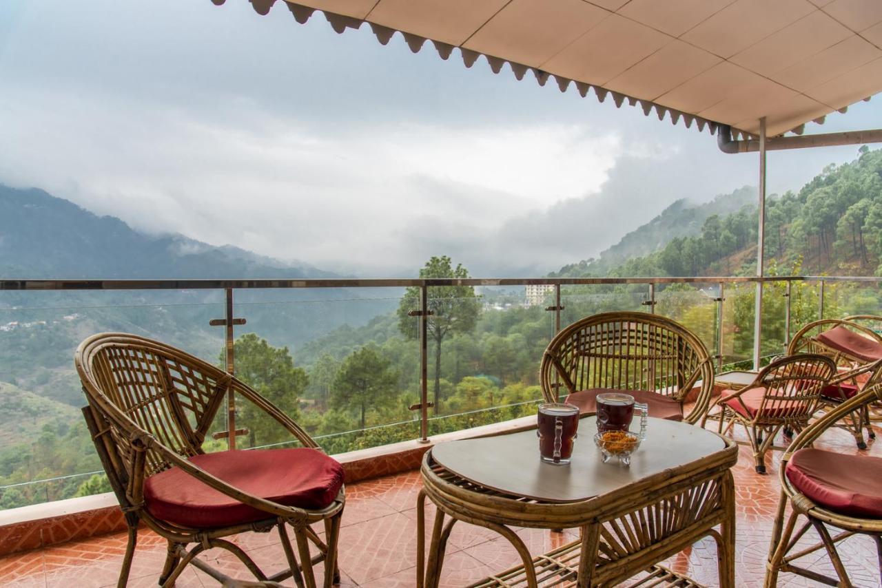 Kasauli Edge Apt With Balcony Екстериор снимка