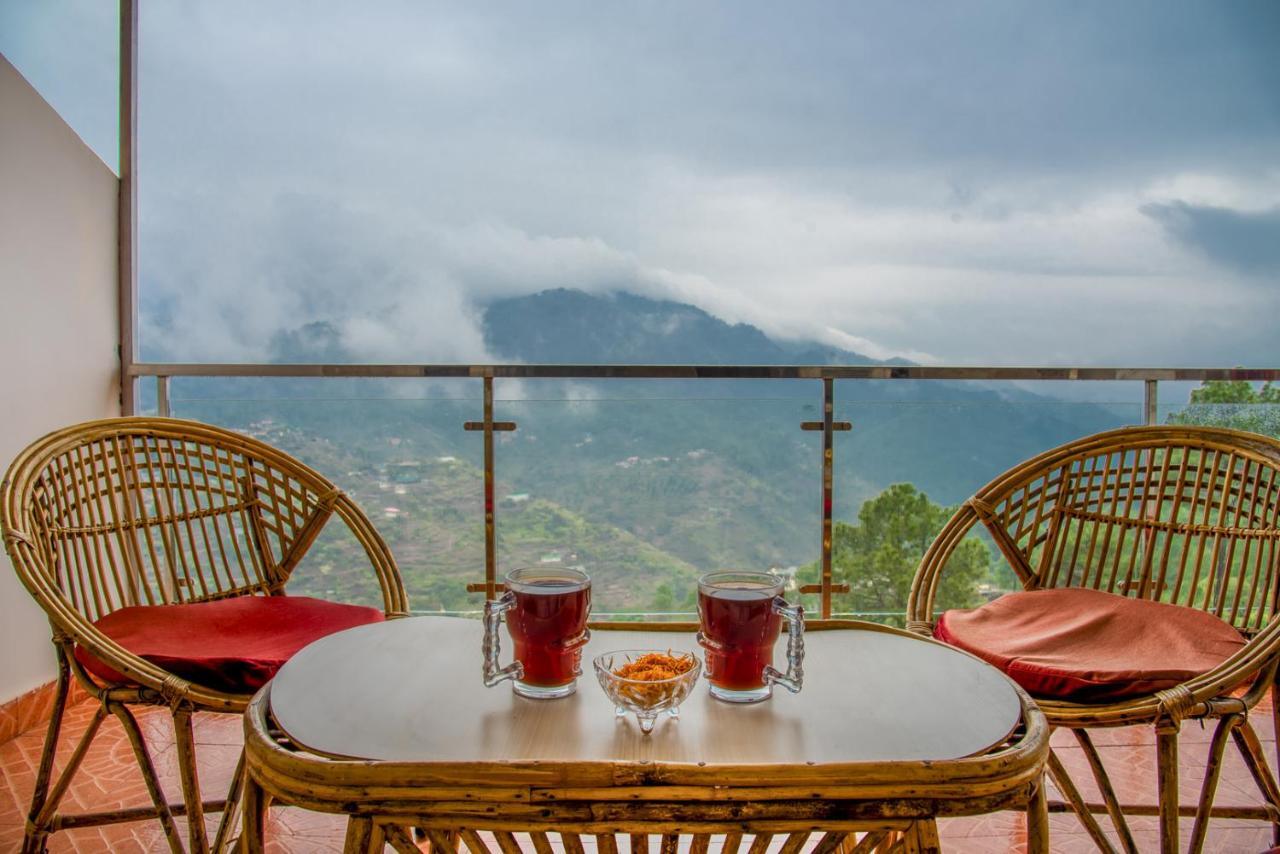Kasauli Edge Apt With Balcony Екстериор снимка