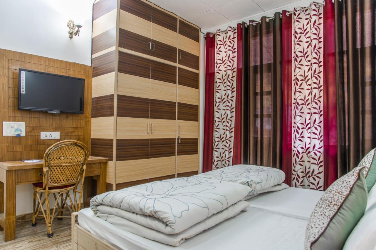 Kasauli Edge Apt With Balcony Екстериор снимка
